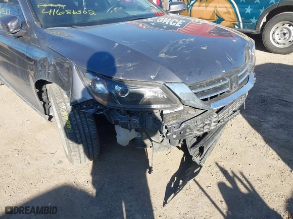 2015 Honda Accord Sedan EX-L with VIN 1HGCR2F89FA209074, listed as a IAAI auction lot 41686362 with 79,167 mi miles. Bid and sale history available at carsss.com. Image 6.