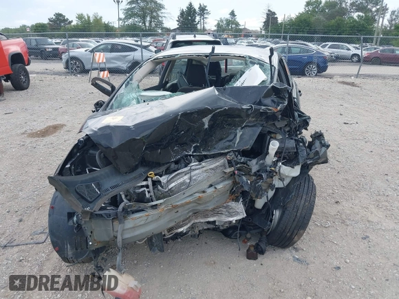2018 Ford Fiesta SE z VIN 3FADP4BJ3JM135908, wystawiony jako IAAI lot #40003965 z przebiegiem Nie podano mil oraz . Historia ofert i sprzedaży dostępna na DreamBid. Obrazek 6.