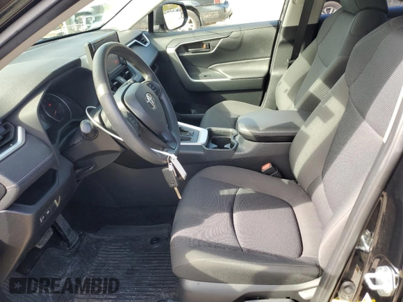 2019 Toyota RAV4 LE with VIN JTMF1RFV8KD002525, listed as a Copart auction lot 49560465 with 28,929 mi miles and Salvage Title. Bid and sale history available at DreamBid. Image 7.