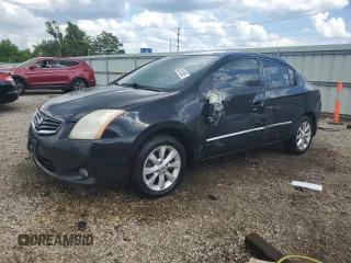 2011 Nissan Sentra 2.0 z VIN 3N1AB6AP4BL660676, wystawiony jako Copart lot #62215535 z przebiegiem 151 334 mil mil oraz Szkoda całkowita • Salvage title. Historia ofert i sprzedaży dostępna na DreamBid. Obrazek 1.