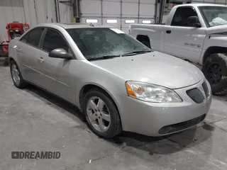 2005 Pontiac G6 GT with VIN 1G2ZH528854167162, listed as a IAAI auction lot 40973635 with 207,742 mi miles. Bid and sale history available at carsss.com. Image 1.
