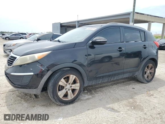 2013 Kia Sportage LX z VIN KNDPB3A20D7393554, wystawiony jako Copart lot #59036015 z przebiegiem 145 977 mil mil oraz Szkoda całkowita • Salvage title. Historia ofert i sprzedaży dostępna na DreamBid. Obrazek 1.