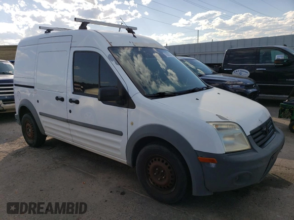 2010 Ford Transit Connect XL z VIN NM0LS7AN5AT010952, wystawiony jako Copart lot #70926704 z przebiegiem 183 978 mil mil oraz Czysty tytuł • Clean title. Historia ofert i sprzedaży dostępna na DreamBid. Obrazek 4.