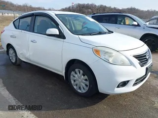 2012 Nissan Versa SV with VIN 3N1CN7AP1CL917560, listed as a IAAI auction lot 41503638 with 155,077 mi miles. Bid and sale history available at carsss.com. Image 1.