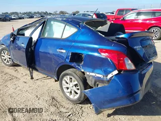 2018 Nissan Versa SV with VIN 3N1CN7AP2JL845703, listed as a IAAI auction lot 41081090 with Not Provided miles. Bid and sale history available at carsss.com. Image 3.