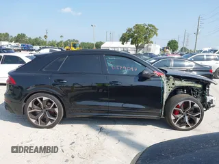 2024 Audi RS Q8 z VIN WU1ARBF15RD005841, wystawiony jako IAAI lot #42187837 z przebiegiem 8 379 mil mil oraz . Historia ofert i sprzedaży dostępna na DreamBid. Obrazek 14.