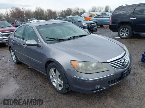 2006 Acura RL z VIN JH4KB165X6C006938, wystawiony jako IAAI lot #41936024 z przebiegiem 235 390 mil mil oraz . Historia ofert i sprzedaży dostępna na DreamBid. Obrazek 6.