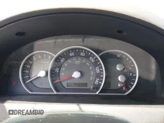 2007 Kia Sorento LX z VIN KNDJD736275669319, wystawiony jako IAAI lot #42369267 z przebiegiem 248 999 mil mil oraz . Historia ofert i sprzedaży dostępna na DreamBid. Obrazek 7.