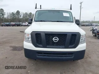 2020 Nissan NV Cargo SV z VIN 1N6BF0KM7LN809782, wystawiony jako IAAI lot #41962006 z przebiegiem 113 670 mil mil oraz . Historia ofert i sprzedaży dostępna na DreamBid. Obrazek 12.