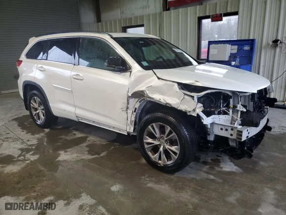 2018 Toyota Highlander SE with VIN 5TDJZRFH1JS890941, listed as a Copart auction lot 53077895 with 0 mi miles and Clean Title. Bid and sale history available at carsss.com. Image 4.