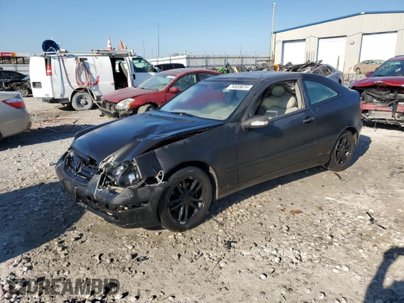 2002 Mercedes-Benz C 230/260/280/320 with VIN WDBRN47J52A307657, listed as a Copart auction lot 74555674 with 215,858 mi miles and Salvage Title. Bid and sale history available at DreamBid. Image 1.