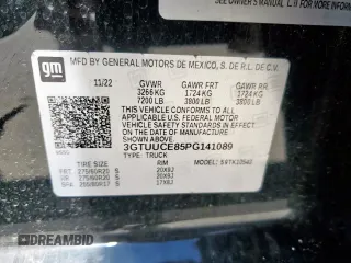 2023 GMC Sierra 1500 Elevation z VIN 3GTUUCE85PG141089, wystawiony jako Copart lot #56396495 z przebiegiem 81 703 mil mil oraz Szkoda całkowita • Salvage title. Historia ofert i sprzedaży dostępna na DreamBid. Obrazek 13.