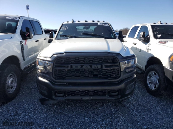 2024 Ram 3500 Tradesman with VIN 3C63R3GJ2RG242517, listed as a Copart auction lot 48263995 with 0 mi miles and Salvage Title. Bid and sale history available at carsss.com. Image 5.