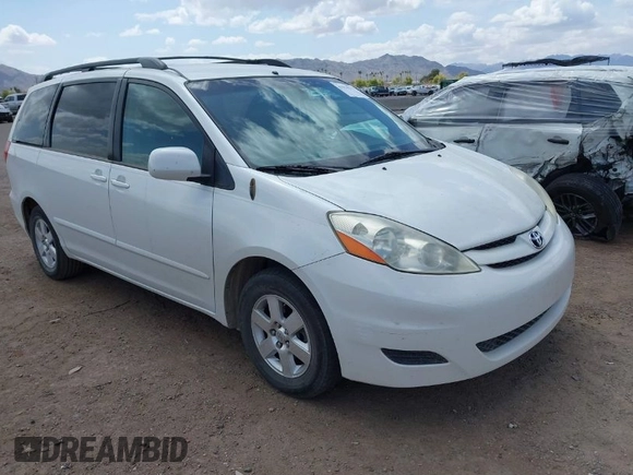 2009 Toyota Sienna XLE with VIN 5TDZK22C59S266936, listed as a IAAI auction lot 41954371 with 272,039 mi miles and . Bid and sale history available at carsss.com. Image 1.