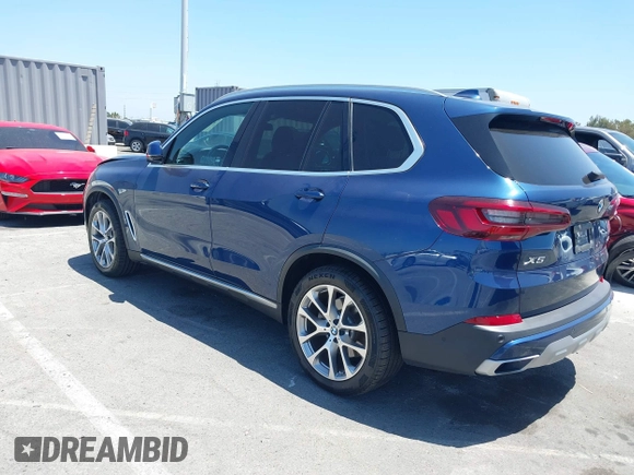 2020 BMW X5 sDrive40i with VIN 5UXCR4C03L9C82755, listed as a IAAI auction lot 42494503 with 50,706 mi miles and . Bid and sale history available at DreamBid. Image 3.