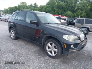 2008 BMW X5 3.0si z VIN 5UXFE43548L034591, wystawiony jako IAAI lot #42499929 z przebiegiem 128 486 mil mil oraz . Historia ofert i sprzedaży dostępna na DreamBid. Obrazek 1.