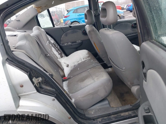 2006 Saturn ION with VIN 1G8AJ55F76Z211027, listed as a IAAI auction lot 42045991 with 165,206 mi miles. Bid and sale history available at carsss.com. Image 8.