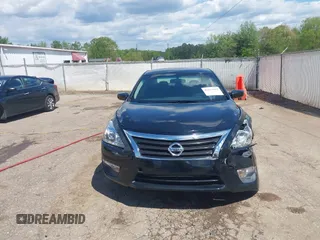2013 Nissan Altima SV with VIN 1N4AL3AP0DC243052, listed as a IAAI auction lot 42014163 with 196,367 mi miles and . Bid and sale history available at carsss.com. Image 12.