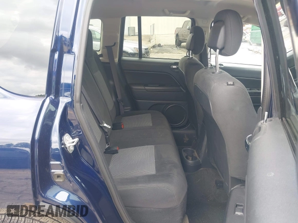 2016 Jeep Compass Sport with VIN 1C4NJCBB5GD761063, listed as a IAAI auction lot 42395903 with 122,102 mi miles and . Bid and sale history available at DreamBid. Image 8.