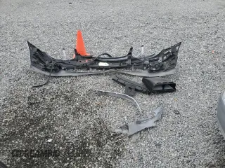 2006 Mercedes-Benz E 500 z VIN WDBUF70J76A883405, wystawiony jako Copart lot #58378925 z przebiegiem 117 433 mil mil oraz Szkoda całkowita • Salvage title. Historia ofert i sprzedaży dostępna na DreamBid. Obrazek 12.