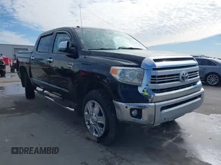 2015 Toyota Tundra Platinum z VIN 5TFGY5F10FX178141, wystawiony jako IAAI lot #41625261 z przebiegiem 223 371 mil mil oraz . Historia ofert i sprzedaży dostępna na DreamBid. Obrazek 1.