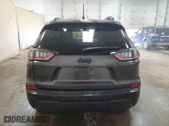 2020 Jeep Cherokee Latitude Plus z VIN 1C4PJMLB8LD605378, wystawiony jako Copart lot #49398185 z przebiegiem 78 125 mil mil oraz Nie do naprawy • Non repairable. Historia ofert i sprzedaży dostępna na DreamBid. Obrazek 6.