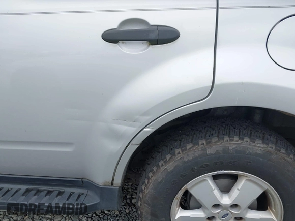 2008 Ford Escape XLT с VIN 1FMCU93118KB07144, выставлен на аукционе IAAI как лот 42597705 с пробегом 178 971 миль миль и . История ставок и продаж доступна на DreamBid. Изображение 18.