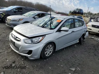 2013 Hyundai Accent GS with VIN KMHCT5AE9DU072126, listed as a Copart auction lot 86520734 with 0 mi miles and Salvage Title. Bid and sale history available at carsss.com. Image 1.