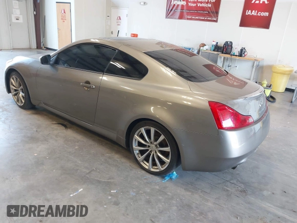 2009 Infiniti G37 with VIN JNKCV64E09M605647, listed as a IAAI auction lot 41809386 with Not Provided miles. Bid and sale history available at carsss.com. Image 3.