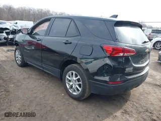 2024 Chevrolet Equinox LS with VIN 3GNAXSEG5RL279082, listed as a IAAI auction lot 41618259 with 7,248 mi miles. Bid and sale history available at carsss.com. Image 3.