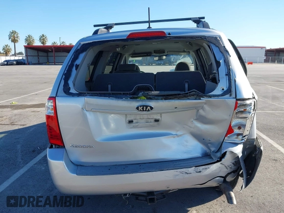 2009 Kia Sedona LX with VIN KNDMB233696303422, listed as a IAAI auction lot 41685934 with 148,746 mi miles. Bid and sale history available at carsss.com. Image 17.