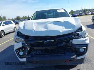 2021 Chevrolet Colorado 2WD LT z VIN 1GCGSCEN3M1276560, wystawiony jako IAAI lot #41442039 z przebiegiem 82 538 mil mil oraz . Historia ofert i sprzedaży dostępna na DreamBid. Obrazek 12.
