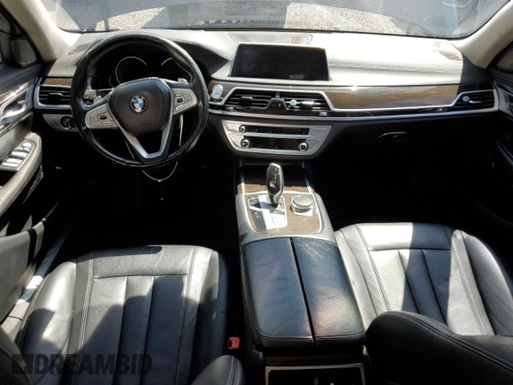 2019 BMW 7 Series 740i with VIN WBA7E2C51KB454698, listed as a Copart auction lot 67082613 with 10,000 mi miles. Bid and sale history available at carsss.com. Image 8.