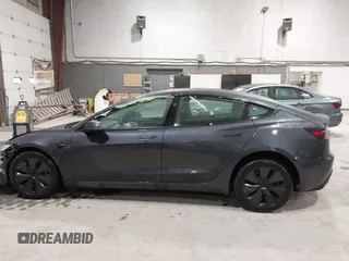 2025 Tesla Model 3 Long Range with VIN 5YJ3E1EB4SF913766, listed as a IAAI auction lot 41975164 with 3,099 mi miles and . Bid and sale history available at DreamBid. Image 13.