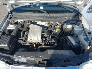 1999 Volkswagen Golf z VIN 3VWJA81HXXM215507, wystawiony jako IAAI lot #41391464 z przebiegiem 167 875 mil mil oraz . Historia ofert i sprzedaży dostępna na DreamBid. Obrazek 10.