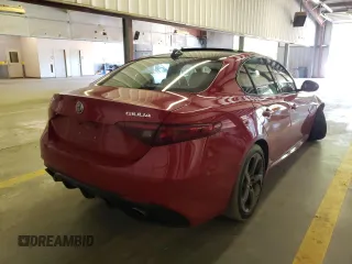 2018 Alfa Romeo Giulia with VIN ZARFAEBN9J7591876, listed as a Copart auction lot 50861772 with 0 mi miles. Bid and sale history available at carsss.com. Image 4.