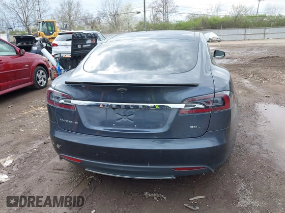 2015 Tesla Model S 85D with VIN 5YJSA1E21FF116775, listed as a IAAI auction lot 41876772 with 128,805 mi miles. Bid and sale history available at carsss.com. Image 17.