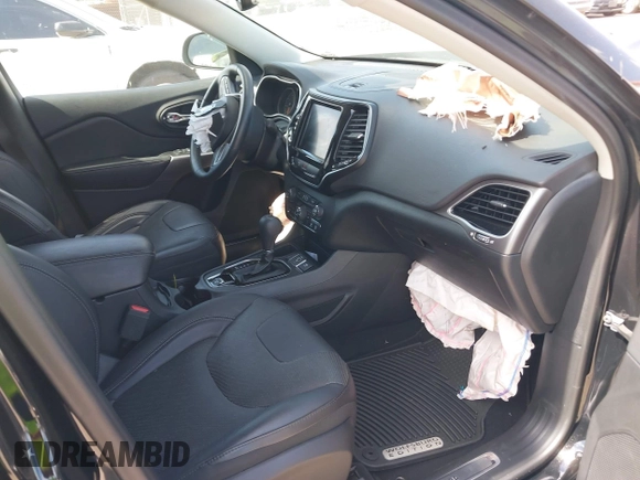 2019 Jeep Cherokee Limited with VIN 1C4PJLDB2KD387798, listed as a IAAI auction lot 39462992 with 20,173 mi miles and . Bid and sale history available at DreamBid. Image 5.