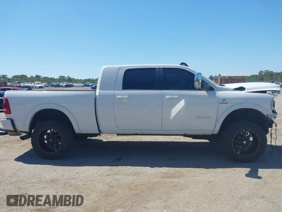 2019 Ram 2500 Laramie z VIN 3C6UR5NL2KG718789, wystawiony jako IAAI lot #42046325 z przebiegiem 54 965 mil mil oraz . Historia ofert i sprzedaży dostępna na DreamBid. Obrazek 14.