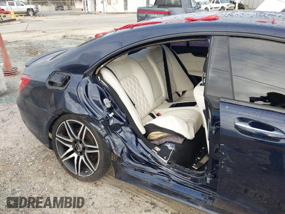2018 Mercedes-Benz CLS-Class CLS 550 with VIN WDDLJ7DB4JA204462, listed as a IAAI auction lot 41303191 with 100,291 mi miles. Bid and sale history available at carsss.com. Image 6.
