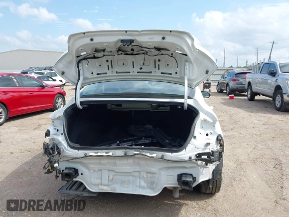 2024 Hyundai Elantra Limited with VIN KMHLP4DG5RU703294, listed as a IAAI auction lot 42137078 with 24,013 mi miles and . Bid and sale history available at DreamBid. Image 6.
