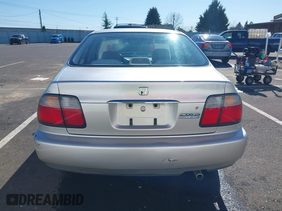 1997 Honda Accord Special Edition with VIN 1HGCD5603VA115569, listed as a IAAI auction lot 41636725 with 216,937 mi miles and . Bid and sale history available at carsss.com. Image 16.