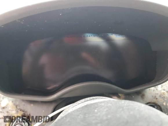 2017 McLaren 570S z VIN SBM13DAAXHW003255, wystawiony jako Copart lot #76261244 z przebiegiem Nie podano mil oraz Szkody całkowita. Historia ofert i sprzedaży dostępna na DreamBid. Obrazek 9.
