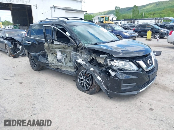 2017 Nissan Rogue SV z VIN 5N1AT2MV8HC814058, wystawiony jako IAAI lot #42200550 z przebiegiem 118 175 mil mil oraz . Historia ofert i sprzedaży dostępna na DreamBid. Obrazek 1.
