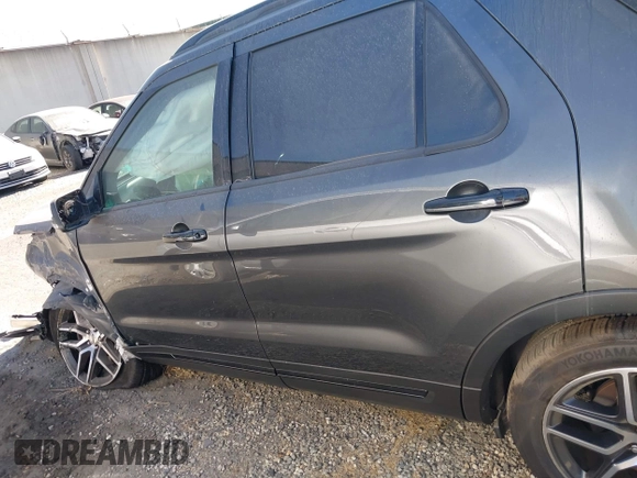 2016 Ford Explorer Sport with VIN 1FM5K8GT9GGD06108, listed as a IAAI auction lot 42293295 with 126,570 mi miles and . Bid and sale history available at DreamBid. Image 15.