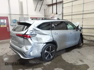 2021 Toyota Highlander XSE with VIN 5TDJZRBH8MS072794, listed as a IAAI auction lot 42521509 with 67,058 mi miles and . Bid and sale history available at DreamBid. Image 4.