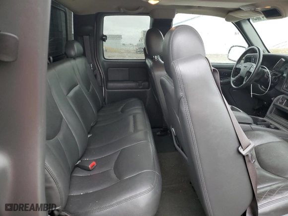 2004 GMC Sierra 1500 SLT with VIN 2GTEK19T041305608, listed as a Copart auction lot 47784175 with 147,335 mi miles and Salvage Title. Bid and sale history available at carsss.com. Image 10.