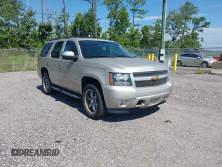 2013 Chevrolet Tahoe LTZ с VIN 1GNSKCE07DR187534, выставлен на аукционе IAAI как лот 42856143 с пробегом 175 336 миль миль и . История ставок и продаж доступна на DreamBid. Изображение 1.