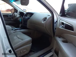 2015 Nissan Pathfinder Platinum with VIN 5N1AR2MN7FC631987, listed as a IAAI auction lot 41736780 with 201,142 mi miles. Bid and sale history available at carsss.com. Image 5.