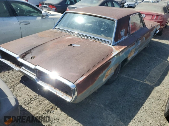 1964 Ford Thunderbird with VIN 4Y83Z105313, listed as a Copart auction lot 70066444 with 22,549 mi miles and Clean Title. Bid and sale history available at DreamBid. Image 3.